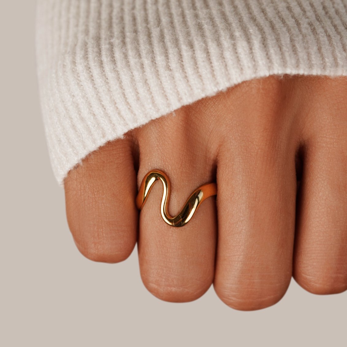 Lidia | ANILLO ONDA DORADA